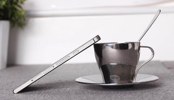 Dünyanın en ince akıllı telefonu