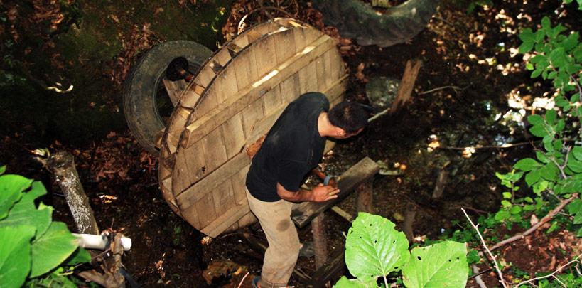 Kendi elektriğini üretiyor