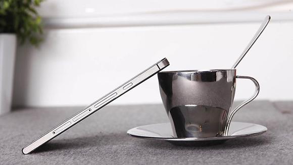 Dünyanın en ince akıllı telefonu