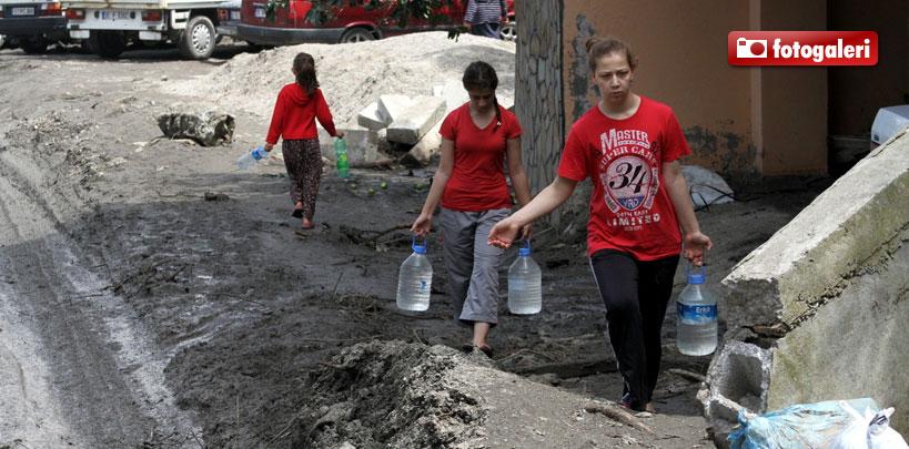 Sel ve heyelanı yaşayan aileler susuz kaldı