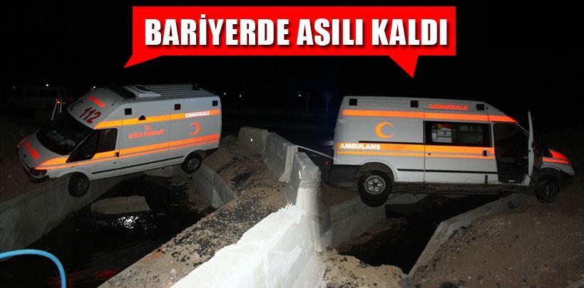 Kadın sürücünün kullandığı ambulans kaza yaptı