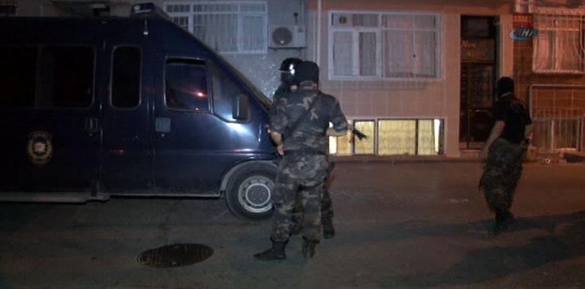 İstanbul polisinden şafak operasyonu