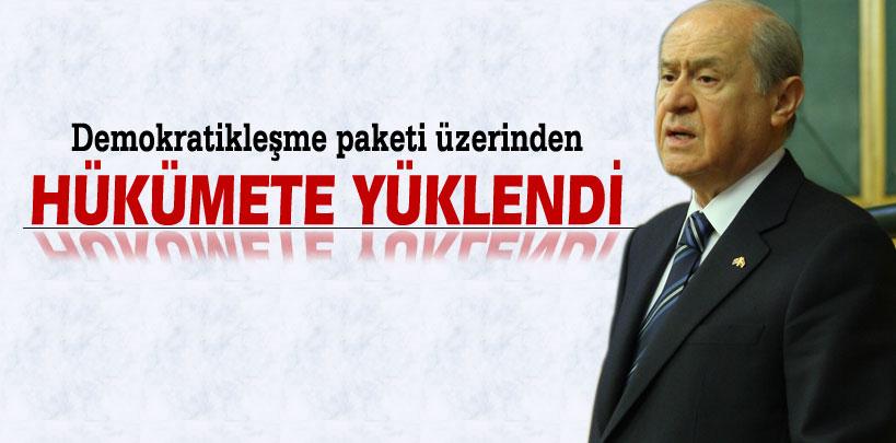 Devlet Bahçeli, demokratikleşme paketi üzerinden hükümete yüklendi