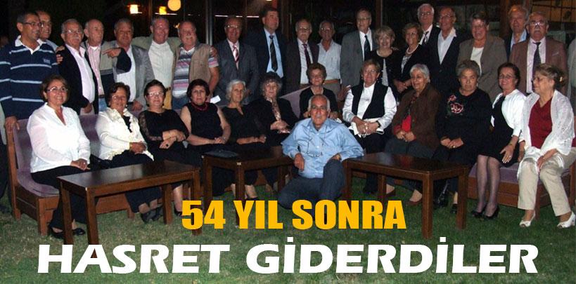 Fethiye ortaokulu mezunları 54 yıl sonra bir araya geldiler